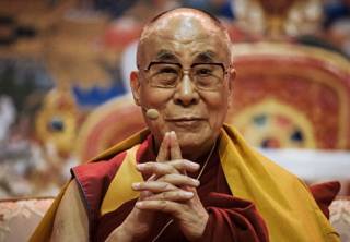 Далай-ламу госпитализировали из-за проблем с легкими
