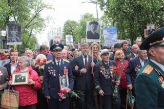 Вадим Новинский прошел в рядах «полка Победы» в Киеве