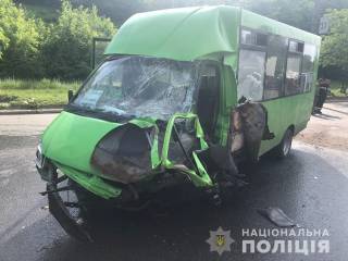 Второе крупное ДТП с маршруткой за один день произошло в Харькове