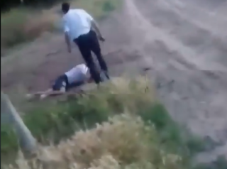 На Одесщине патрульный жестоко избил мужчину дубинкой (18+)