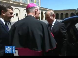 Путин умудрился опоздать на важную встречу в Ватикане