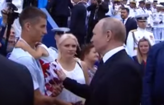 Появилось странное видео с Путиным и детьми (18+)