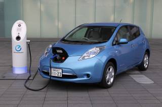 Зеленский подписал закон об электромобилях: что он даст украинцам