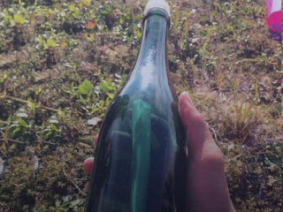 Американец нашел бутылку с «сердечным приветом» из СССР