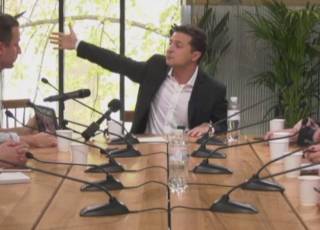 Зеленский предложил жителям оккупированных территорий разговаривать с телевизором, «как Светлаков»