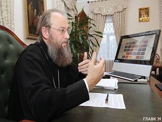 Управделами УПЦ ответил на обвинения в «хранении оружия в храмах и сотрудничестве с боевиками»