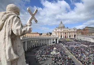 Коронавирус добрался до Ватикана и еще одной европейской страны