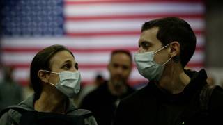 В США побит рекорд летальных случаев от коронавируса. Трамп говорит, что пик пройден