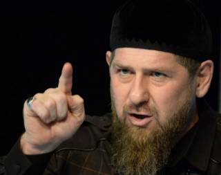 Чеченский «пехотинец Великого Лидера Путина» угрожает Зеленскому