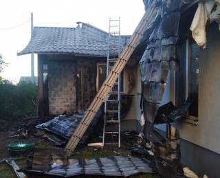«Соседка услышала взрыв»: известный активист заявил о поджоге дома