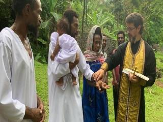 РПЦ обращает в православие жителей Папуа - Новой Гвинеи
