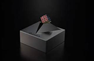 Японцы создали очень необычный и баснословно дорогой кубик Рубика
