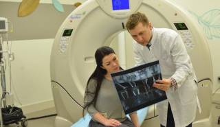 В Минздраве пообещали бесплатные томографию и рентген для всех заразившихся коронавирусом
