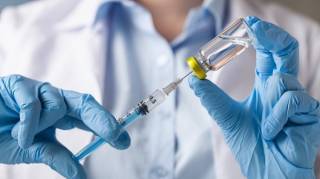 Более 4 тыс. украинцев станут подопытными в испытании европейской вакцины от коронавируса