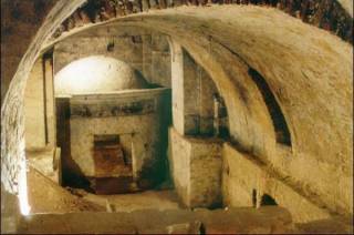 В Луцке археологи раскопали неизвестные ранее подземелья