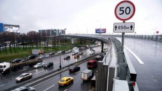 С сегодняшнего дня на киевских дорогах изменился скоростной режим