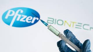 Вакцина Pfizer показала невероятную эффективность в борьбе с коронавирусом