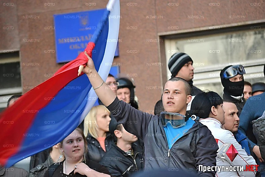 Дмитрий Гетьманцев на митинге сепаратистов в Николаеве