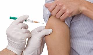 Украина получит в два раза больше вакцин от коронавируса, чем планировалось