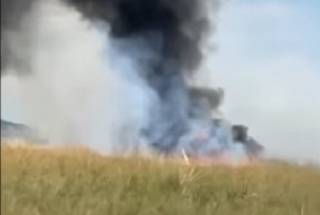 Появилось видео с места крушения медицинского вертолета в ЮАР