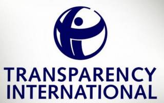 Отчет Transparency International: коррупция в Украине немного сократилась