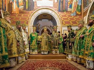 Тысячи верующих УПЦ отметили Собор всех преподобных отцев Киево-Печерских