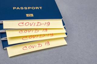 В Европе первая страна запустила COVID-паспорта для путешествий
