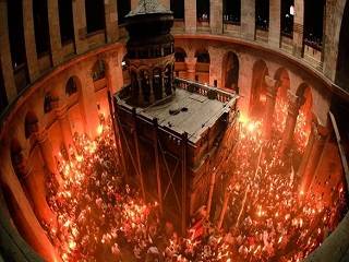 На Пасху «Интер» покажет схождение Благодатного огня в Иерусалиме и богослужения в Киево-Печерской лавре