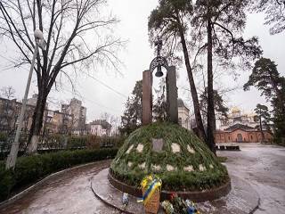 Во всех монастырях и храмах УПЦ 26 апреля почтят память погибших в Чернобыльской аварии