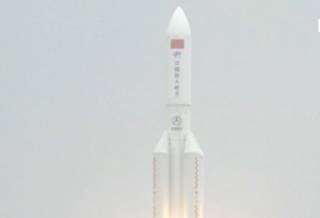 Остатки китайской ракеты в любой момент могут рухнуть на Землю