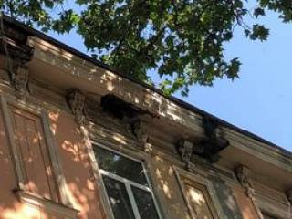 Опубликовано видео с места обрушения исторического здания в Одессе