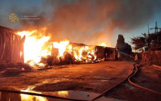 Ночью в Харькове произошел грандиозный пожар