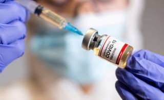 Pfizer против CoronaVac: ученые выяснили, какая вакцина лучше защищает от коронавируса