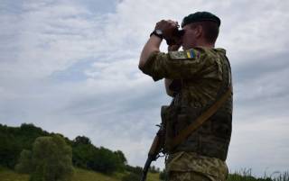 На границе с Россией сотрудники СБУ напали на украинских пограничников