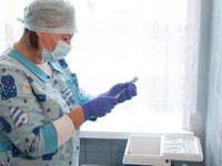 Центры массовой вакцинации открылись еще в 4 городах Киевской области