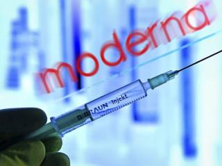 В компании Moderna заявляют о необходимости третьей дозы вакцины