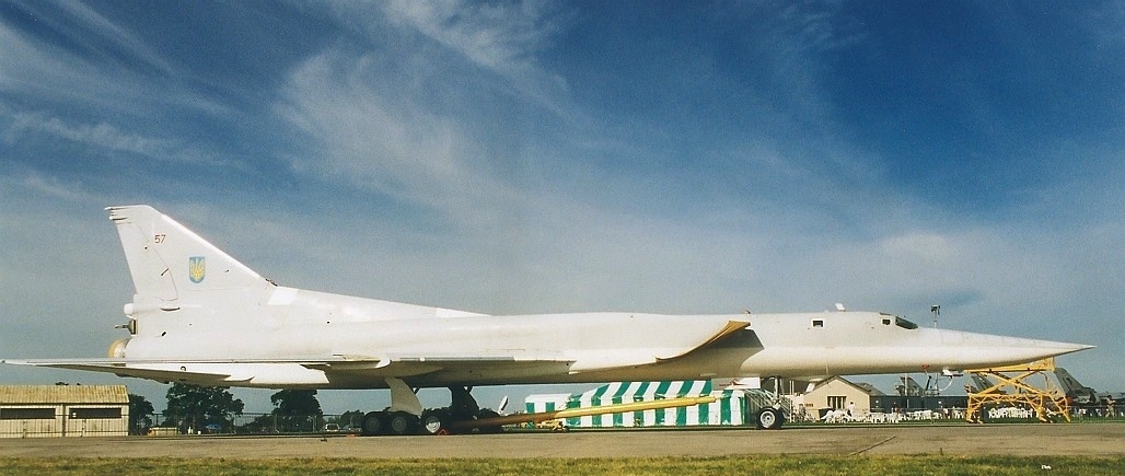 Ту-22 - тяжелые сверхзвуковые самолеты из украинского арсенала / Статьи
