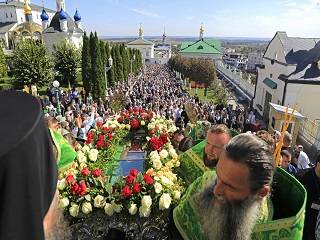 В Почаеве тысячи верующих УПЦ отпраздновали память преподобного Иова