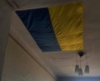 Чиновники на суровой Николаевщине придумали оригинальный способ заделать дыру в потолке