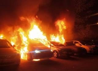 Ночью на окраине Киева горели автомобили