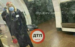 В киевском метро умерла пассажирка