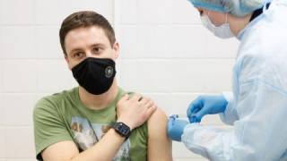 Стало известно, когда украинцам будут колоть бустерную дозу вакцины от коронаивруса