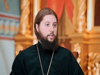 В УПЦ рассказали о символике облачений священника