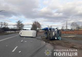 В Житомирской области перевернулись два микроавтобуса