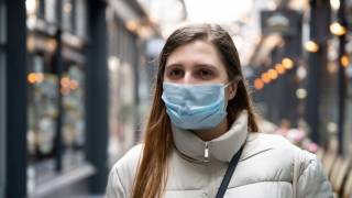 Ученые создали маски, которые светятся от коронавируса