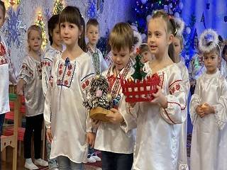 УПЦ раздала детям подарки ко дню святого Николая в разных городах Украины