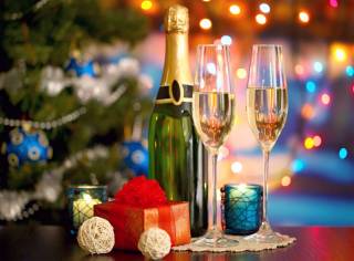 Не только шампанское: 7 напитков для новогодней ночи