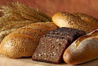 Диетолог призвала сократить употребление хлеба