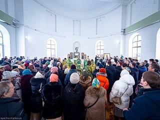В Харькове совершили первую за 100 лет литургию в университетском храме УПЦ