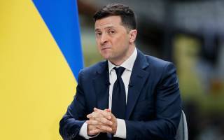 Зеленский и бездарные аналогии. Президент сравнил закрытые без суда украинские каналы с Аль Капоне. Криворожская школа права…